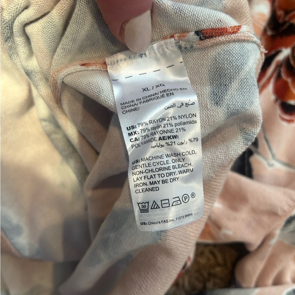 NWT WHITE HOUSE BLACK MARKET CARDIGAN SWEATER Floral Magnolias Blush Pink Sz. XL - Picture 6 of 6